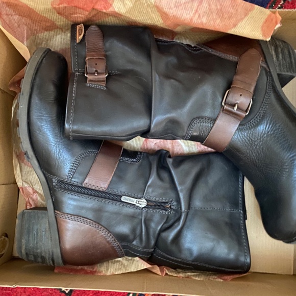 Beautiful chocolate and brown Pikolinos slouch boot. Size 8 - Picture 4 of 8